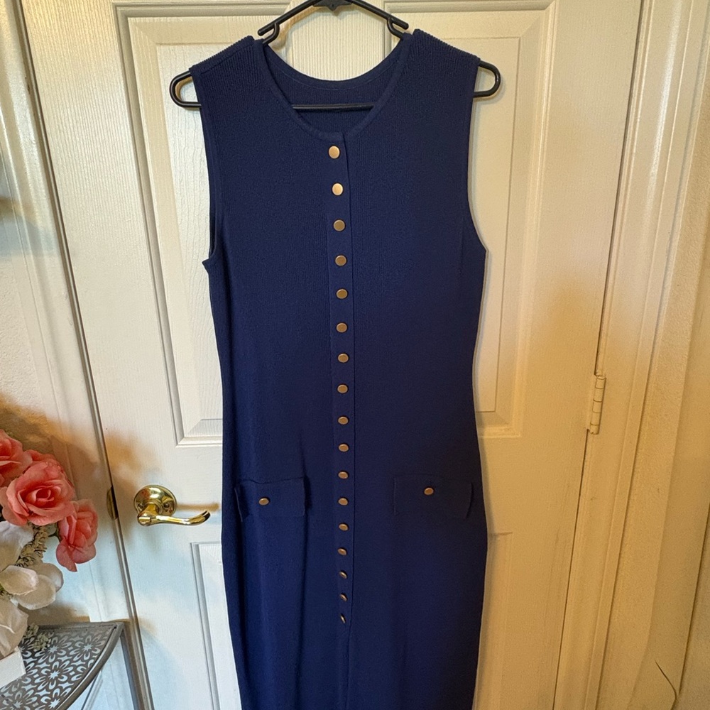 Elegant Navy Sleeveless Dress